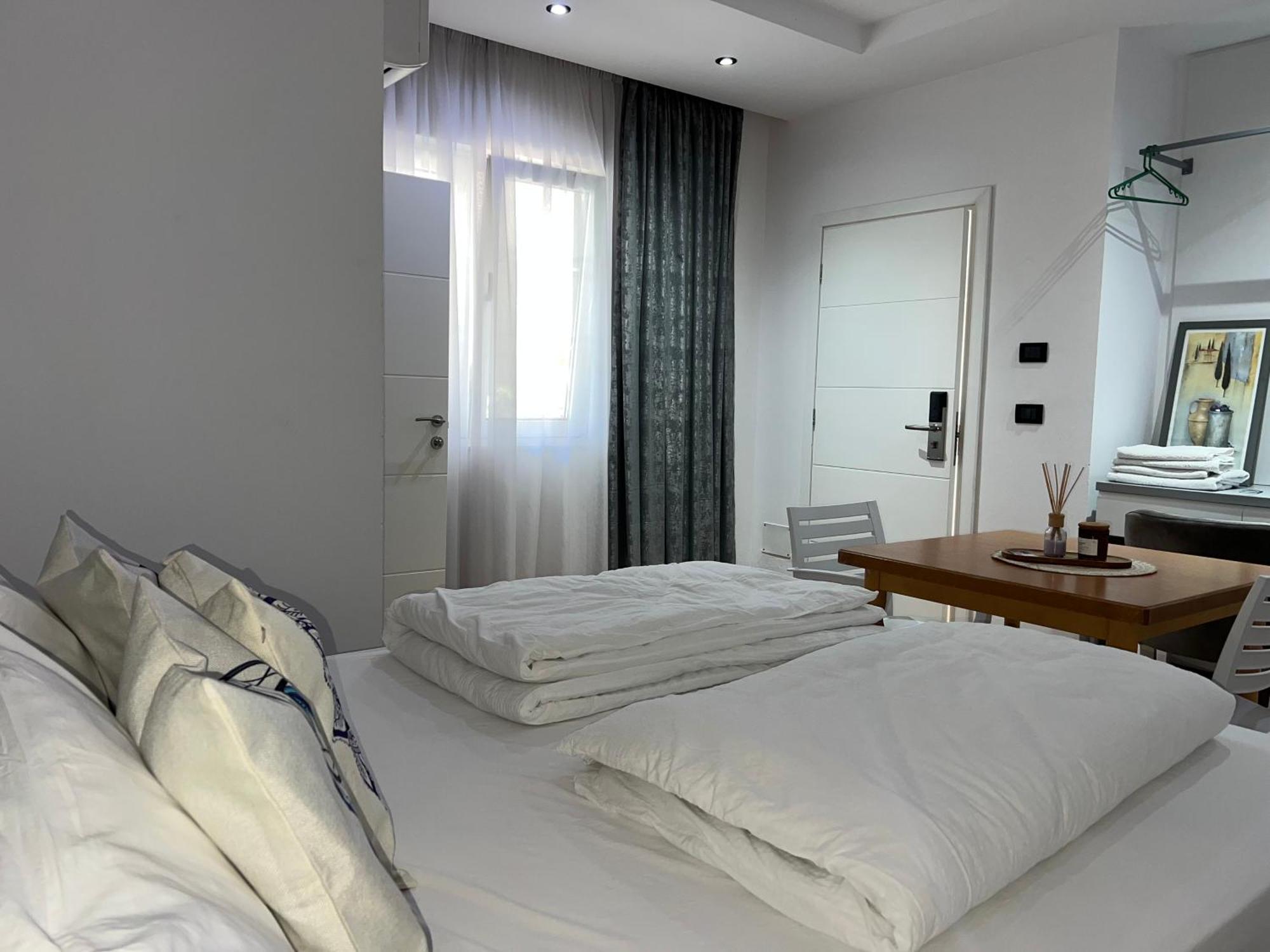 Hotel Vila Herta Durrës Esterno foto