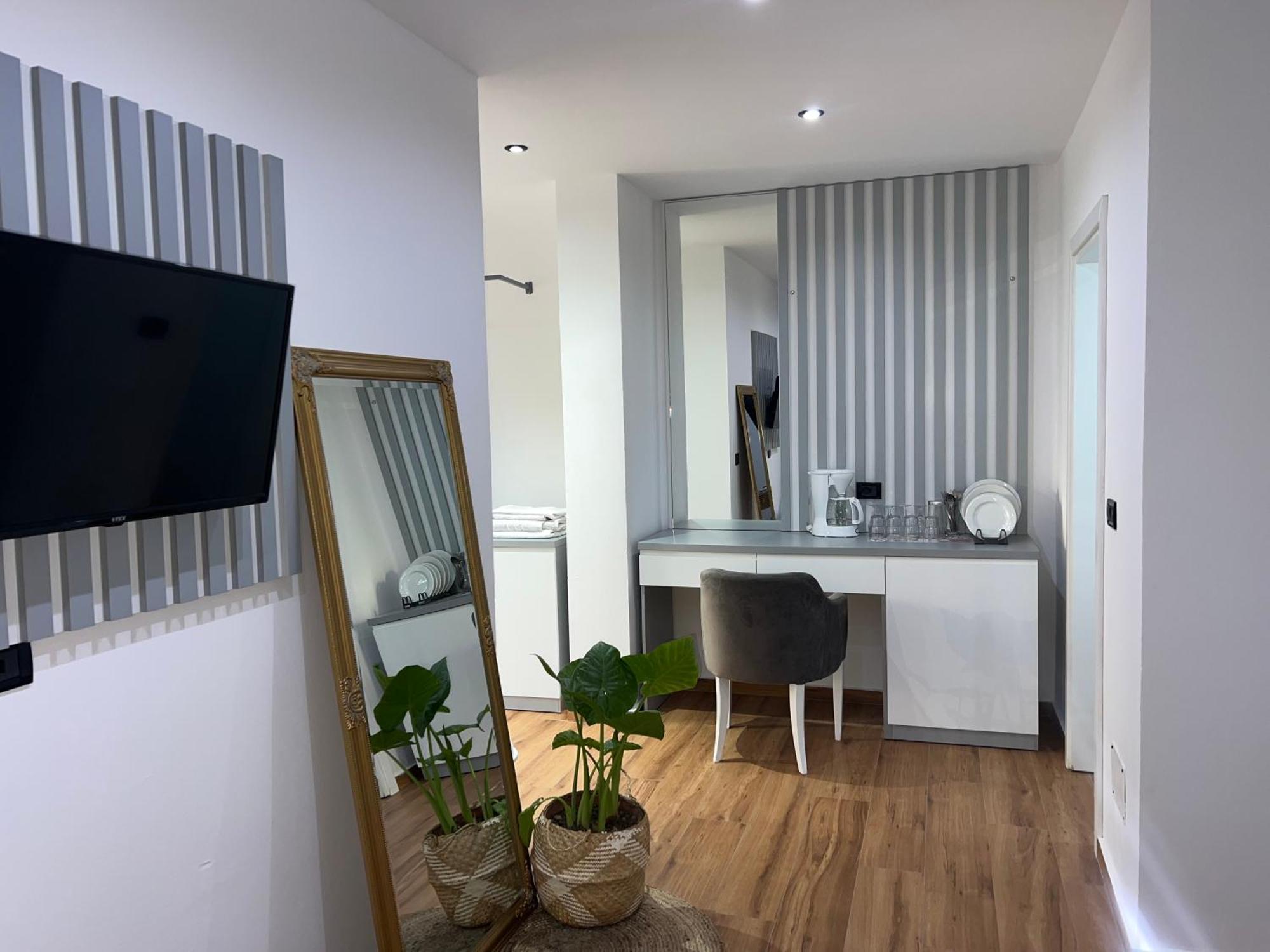 Hotel Vila Herta Durrës Esterno foto